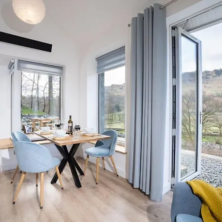 Serene Retreat In Chapel Stile By Letmestay * 앰블사이드