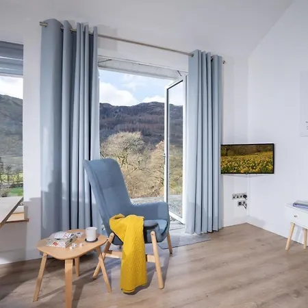 펜션 Serene Retreat In Chapel Stile By Letmestay